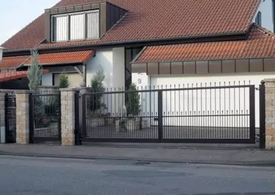 Einfahrtstore von Volberg