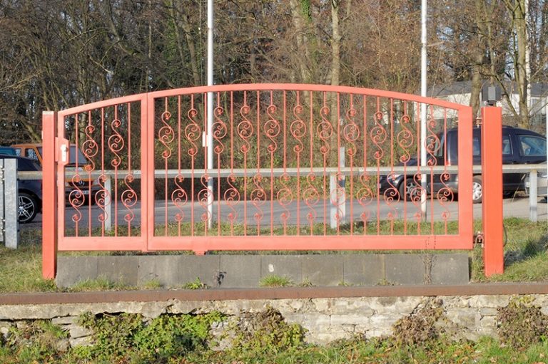 Schiebetore, Flügeltore und Tore mit integrierten Türen von Volberg